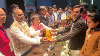 Photo of कुशल विकास केंद्र के सर्वश्रेष्ठ संचालन के लिए रामाशंकर सिंह हुए पटना में पुरस्कृत !