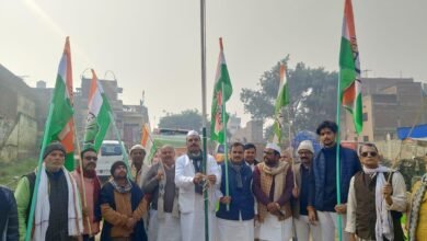 Photo of कांग्रेस कार्यकर्ताओ ने 138 वीं स्थापना दिवस पर झंडा तोलन के साथ लिया संकल्प। 