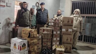Photo of महंगे ब्रांड की विदेशी शराब लोडेड बेलेनो कार जब्त