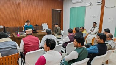 Photo of शांति समिति की बैठक मे बारिश को ध्यान में रखते हुए पंडाल बनाने का  निर्देश