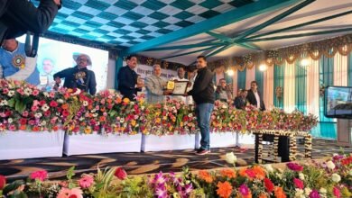 Photo of मंत्री ने जिले के महदह गांव के युवा किसान जयप्रकाश को किया सम्मानित! 