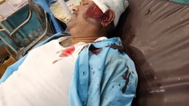 Photo of कैम्ब्रिज के मैथेमेटिक्स शिक्षक के के ओझा ट्रक चालक की लापरवाही से हुए चोटिल ,… ट्रामा सेंटर रेफर !