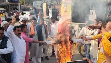 Photo of बागी बने भाजपा के नेताओं ने फूंका अश्विनी चौबे का पुतला ! 