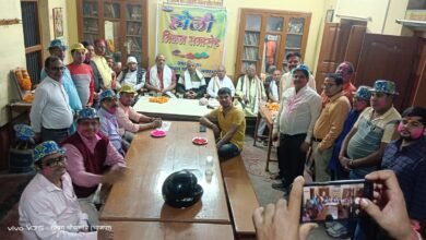 Photo of कायस्थ परिवार ने किया वरिष्ठ नागरिकों को सम्मानित