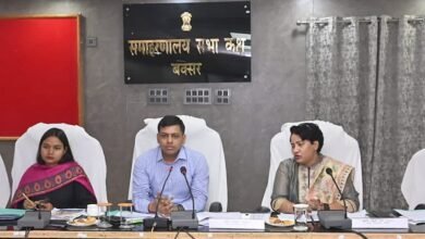 Photo of समीक्षात्मक बैठक मे डीएम ने अंचलाधिकारियों को दिया निर्देश..