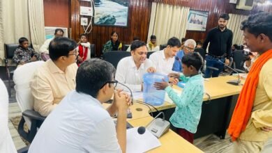 Photo of लॉटरी सिस्टम से कल्याण छात्रावास के लिए बच्चों का हुआ नामांकन ..