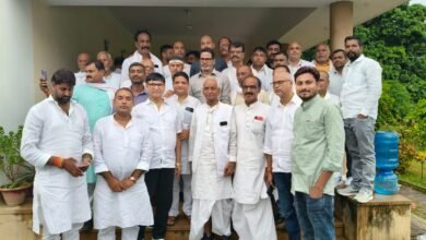 Photo of बिहार में कांग्रेस को लगा बड़ा झटका पूर्व विधायक समेत दर्जनों पदाधिकारियों ने ली जनसुराज की सदस्यता…