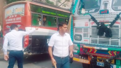 Photo of शहर मे लगे जाम से निजात दिलाने को ..एसडीएम ने उठाया डंडा …