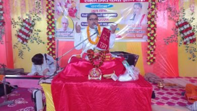 Photo of भगवान की कथा विचार, वैराग्य, ज्ञान और हरि से मिलने का बताती है मार्ग – आचार्य श्री रणधीर ओझा