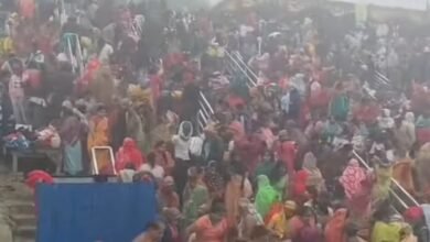 Photo of आस्था की डुबकी के साथ की गयी गंगा मां से सुख समृद्धि की प्रार्थना !