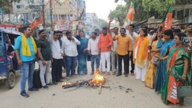 Photo of बिहार में उबला युवा भाजपा का गुस्सा, राहुल-तेजस्वी का पुतला दहन