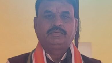 Photo of “कानून सबके लिए समान हो” — संविधान दिवस पर डॉ. मनोज पांडे का केंद्र सरकार पर तीखा प्रहार